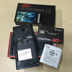 Andromax Q inside the box